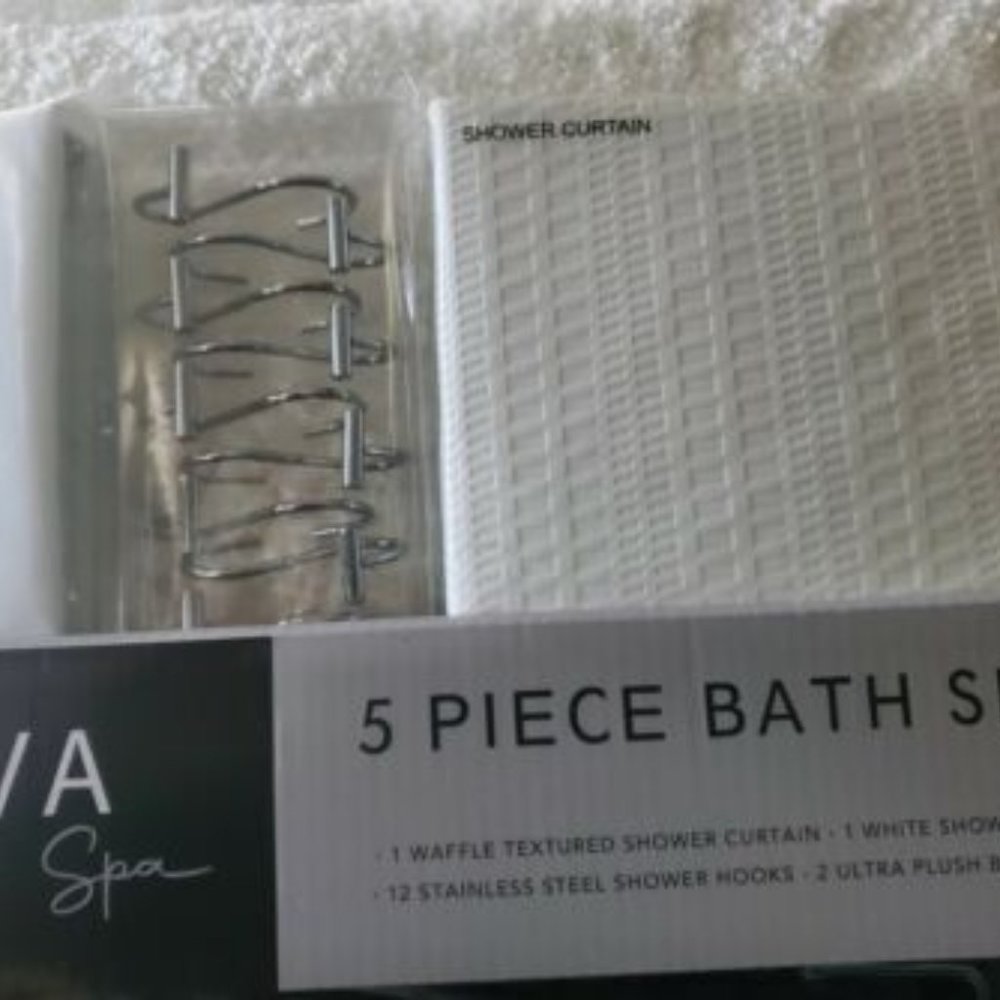 Nueva Spa 5 Piece Bath Set, White, NWT
